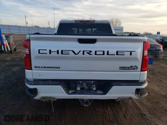 2020 Chevrolet Silverado 1500 High Country с VIN 1GCUYHEL3LZ228960, выставлен на аукционе Copart как лот 49485455 с пробегом 113 558 миль миль и Списание • Salvage title. История ставок и продаж доступна на DreamBid. Изображение 6.