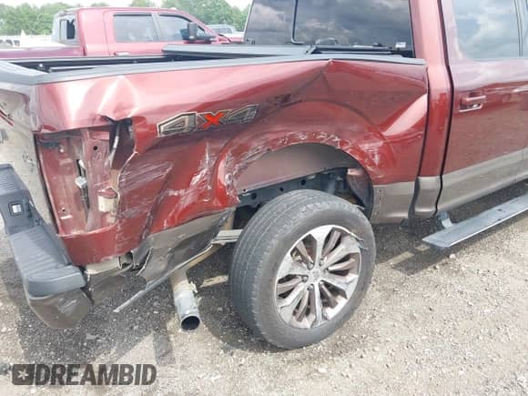 2015 Ford F-150 XLT z VIN 1FTEW1EG4FFB61652, wystawiony jako IAAI lot #42497075 z przebiegiem 119 571 mil mil oraz . Historia ofert i sprzedaży dostępna na DreamBid. Obrazek 6.