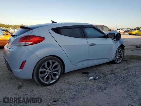 2015 Hyundai Veloster RE:FLEX with VIN KMHTC6AD0FU219689, listed as a Copart auction lot 71928015 with Not provided miles and Salvage title. Bid and sale history available at DreamBid. Image 3.
