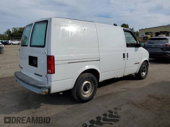 2000 Chevrolet Astro Cargo с VIN 1GCDL19W8YB132641, выставлен на аукционе Copart как лот 72100134 с пробегом Не указан миль и Чистый • Clean title. История ставок и продаж доступна на DreamBid. Изображение 3.