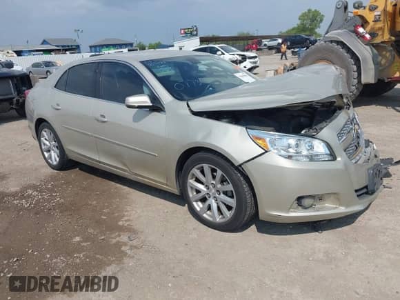 2013 Chevrolet Malibu LT with VIN 1G11E5SA6DF200773, listed as a IAAI auction lot 43065096 with 203,803 mi miles and . Bid and sale history available at DreamBid. Image 1.