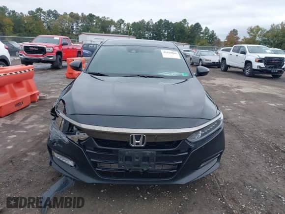 2018 Honda Accord Sport z VIN 1HGCV1F37JA020636, wystawiony jako IAAI lot #43424860 z przebiegiem 165 295 mil mil oraz . Historia ofert i sprzedaży dostępna na DreamBid. Obrazek 12.