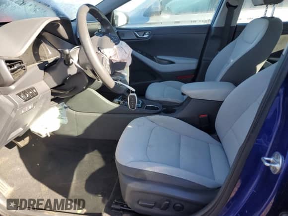 2022 Hyundai Ioniq SEL с VIN KMHC85LC8NU268248, выставлен на аукционе Copart как лот 70720355 с пробегом 57 469 миль миль и Списание • Salvage title. История ставок и продаж доступна на DreamBid. Изображение 7.