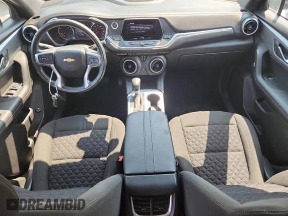 2020 Chevrolet Blazer LT z VIN 3GNKBHRS9LS661827, wystawiony jako Copart lot #68893915 z przebiegiem 63 793 mil mil oraz Nie do naprawy • Non repairable. Historia ofert i sprzedaży dostępna na DreamBid. Obrazek 8.