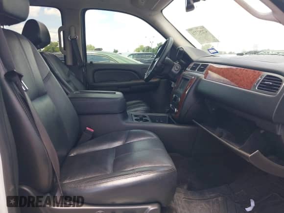 2007 Chevrolet Avalanche 3LT with VIN 3GNFK12397G141485, listed as a IAAI auction lot 42251774 with Not provided miles and . Bid and sale history available at DreamBid. Image 5.