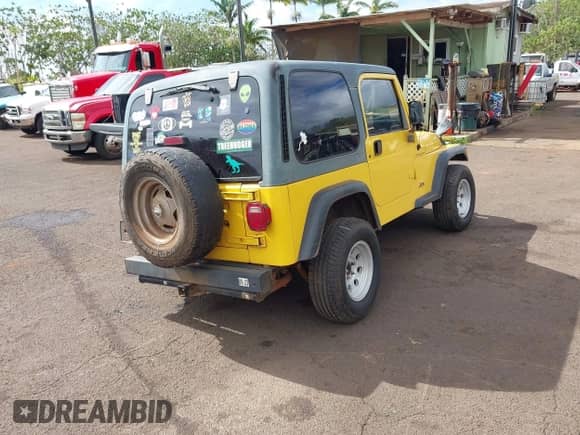 2000 Jeep Wrangler SE с VIN 1J4FA29P9YP798840, выставлен на аукционе IAAI как лот 42704312 с пробегом 156 309 миль миль и . История ставок и продаж доступна на DreamBid. Изображение 4.