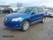 2009 Volkswagen Tiguan SE с VIN WVGBV75N19W515733, выставлен на аукционе IAAI как лот 41811853 с пробегом 180 000 миль миль и . История ставок и продаж доступна на DreamBid. Изображение 2.