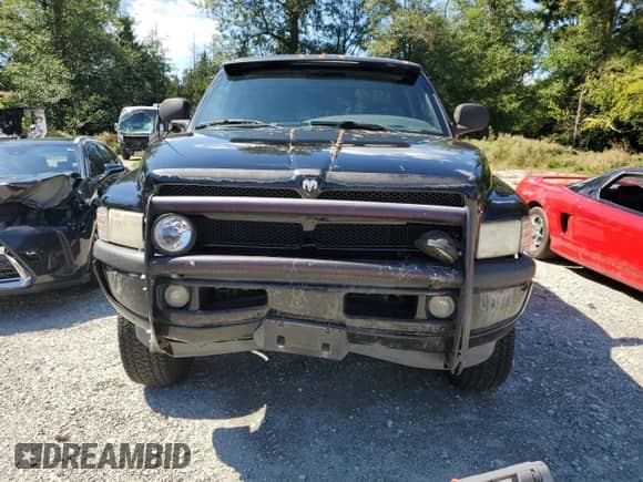 1998 Dodge 1500 с VIN 1B7HF13Z1WJ128672, выставлен на аукционе Copart как лот 68341265 с пробегом 149 079 миль миль и На запчасти • Non repairable. История ставок и продаж доступна на DreamBid. Изображение 5.