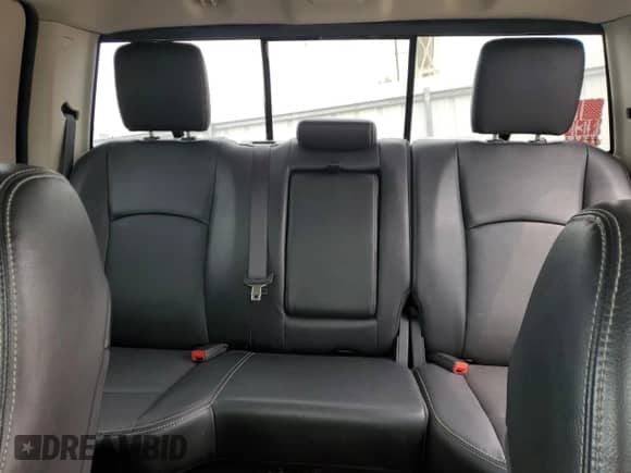 2015 Ram 1500 Laramie z VIN 1C6RR7VM0FS524691, wystawiony jako Copart lot #71960325 z przebiegiem 99 230 mil mil oraz Szkoda całkowita • Salvage title. Historia ofert i sprzedaży dostępna na DreamBid. Obrazek 10.