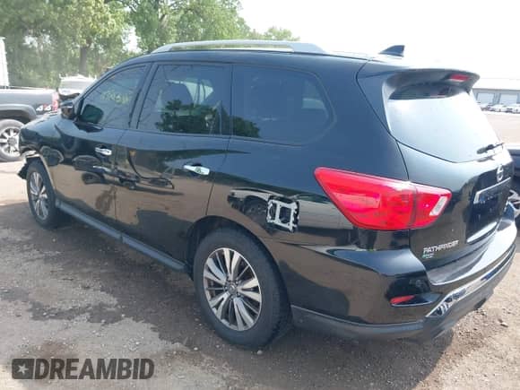 2019 Nissan Pathfinder SV with VIN 5N1DR2MM3KC598534, listed as a IAAI auction lot 42403130 with 117,213 mi miles and . Bid and sale history available at DreamBid. Image 3.