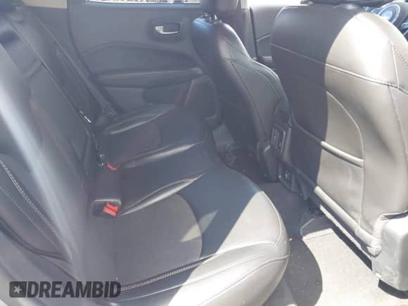 2020 Jeep Compass Latitude с VIN 3C4NJDBB6LT125861, выставлен на аукционе IAAI как лот 43126554 с пробегом 37 535 миль миль и . История ставок и продаж доступна на DreamBid. Изображение 8.
