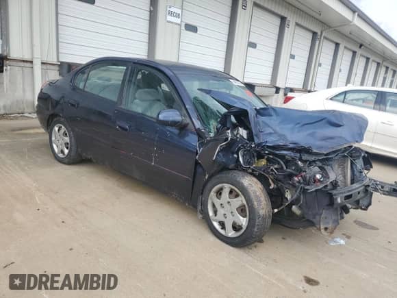 2005 Hyundai Elantra GLS с VIN KMHDN46D05U046539, выставлен на аукционе Copart как лот 64092805 с пробегом 225 787 миль миль и Списание • Salvage title. История ставок и продаж доступна на DreamBid. Изображение 4.