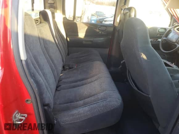 2002 Dodge Dakota Sport с VIN 1B7HG38NX2S515384, выставлен на аукционе Copart как лот 80640954 с пробегом 247 495 миль миль и Списание • Salvage title. История ставок и продаж доступна на DreamBid. Изображение 10.