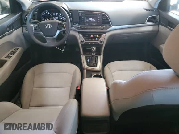 2017 Hyundai Elantra SE z VIN 5NPD74LF9HH100374, wystawiony jako Copart lot #85921025 z przebiegiem 86 006 mil mil oraz Szkoda całkowita • Salvage title. Historia ofert i sprzedaży dostępna na DreamBid. Obrazek 8.