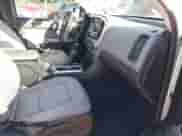 2016 Chevrolet Colorado 4WD LT z VIN 1GCHTCE39G1353162, wystawiony jako IAAI lot #42530149 z przebiegiem 84 906 mil mil oraz . Historia ofert i sprzedaży dostępna na DreamBid. Obrazek 5.