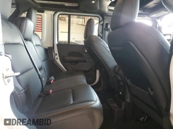 2024 Jeep Wrangler Sahara with VIN 1C4PJXEG0RW332461, listed as a Copart auction lot 68382425 with 6,125 mi miles and Salvage title. Bid and sale history available at DreamBid. Image 10.