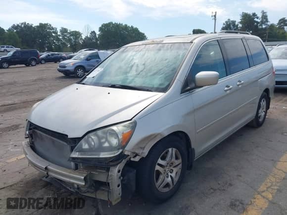 2007 Honda Odyssey Touring with VIN 5FNRL38807B043453, listed as a IAAI auction lot 43277263 with 175,132 mi miles and . Bid and sale history available at DreamBid. Image 17.