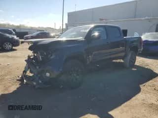 2023 Toyota Tacoma SR5 z VIN 3TMCZ5AN1PM636847, wystawiony jako Copart lot #86130695 z przebiegiem 37 820 mil mil oraz Szkoda całkowita • Salvage title. Historia ofert i sprzedaży dostępna na DreamBid. Obrazek 1.