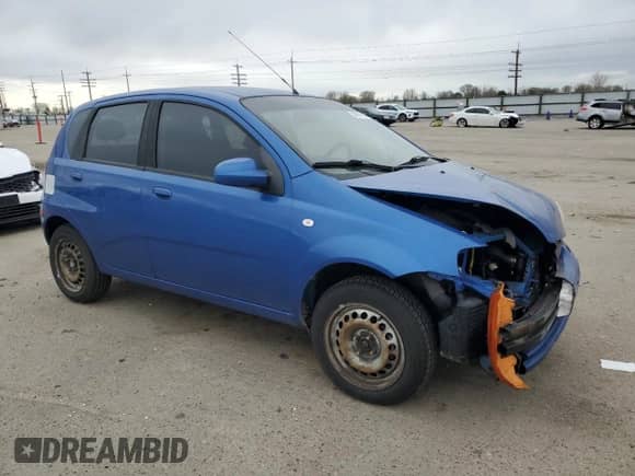 2006 Chevrolet Aveo LS z VIN KL1TD66646B586609, wystawiony jako Copart lot #50907085 z przebiegiem 133 749 mil mil oraz Szkoda całkowita • Salvage title. Historia ofert i sprzedaży dostępna na DreamBid. Obrazek 4.