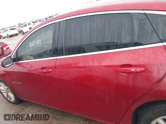 2016 Chevrolet Malibu LT z VIN 1G1ZE5ST5GF325787, wystawiony jako IAAI lot #41556484 z przebiegiem 110 612 mil mil oraz . Historia ofert i sprzedaży dostępna na DreamBid. Obrazek 14.