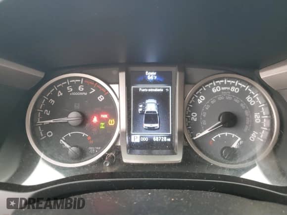 2021 Toyota Tacoma TRD Off Road with VIN 3TMCZ5AN5MM429356, listed as a Copart auction lot 71444135 with 68,728 mi miles and Salvage title. Bid and sale history available at DreamBid. Image 9.