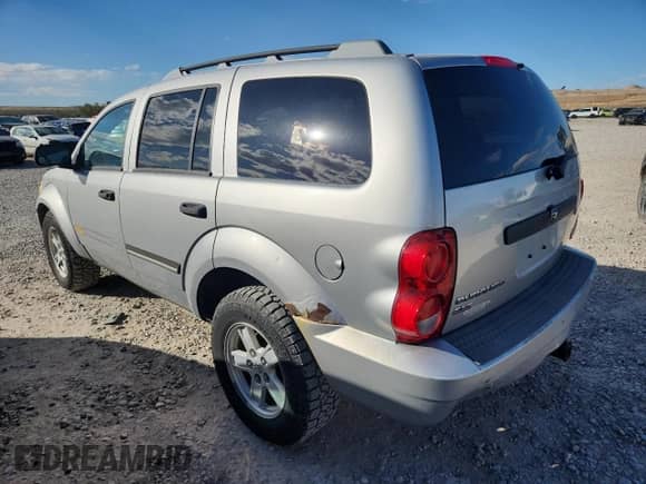 2007 Dodge Durango SLT with VIN 1D8HB48P17F568627, listed as a Copart auction lot 70862495 with 141,924 mi miles and Clean title. Bid and sale history available at DreamBid. Image 2.