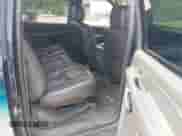 2004 Chevrolet Avalanche Z71 z VIN 3GNEK12T94G287716, wystawiony jako IAAI lot #42850235 z przebiegiem 262 184 mil mil oraz . Historia ofert i sprzedaży dostępna na DreamBid. Obrazek 8.