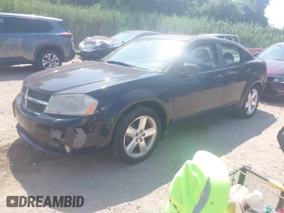 2008 Dodge Avenger R/T с VIN 1B3LC76M08N559667, выставлен на аукционе IAAI как лот 42876548 с пробегом 191 422 миль миль и . История ставок и продаж доступна на DreamBid. Изображение 2.