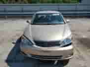 2003 Toyota Camry XLE z VIN 4T1BE32K43U726981, wystawiony jako Copart lot #80194055 z przebiegiem 122 236 mil mil oraz Szkoda całkowita • Salvage title. Historia ofert i sprzedaży dostępna na DreamBid. Obrazek 5.
