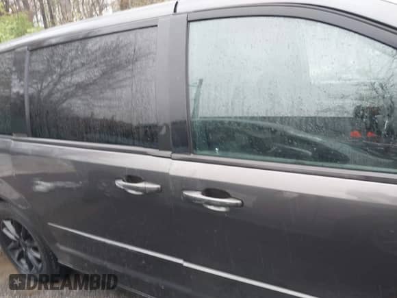 2017 Dodge Grand Caravan SE with VIN 2C4RDGBG9HR601343, listed as a IAAI auction lot 41960934 with 130,910 mi miles and . Bid and sale history available at DreamBid. Image 14.