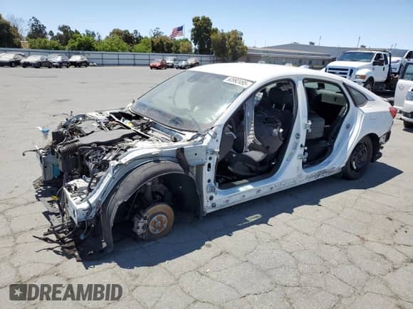 2018 Honda Accord with VIN 1HGCV3F14JA010432, listed as a Copart auction lot 60992495 with Not provided miles and Salvage title. Bid and sale history available at DreamBid. Image 1.