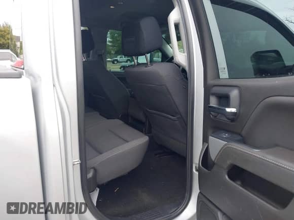 2018 Chevrolet Silverado 1500 LT z VIN 1GCVKREC9JZ109755, wystawiony jako IAAI lot #43396692 z przebiegiem 141 137 mil mil oraz . Historia ofert i sprzedaży dostępna na DreamBid. Obrazek 8.