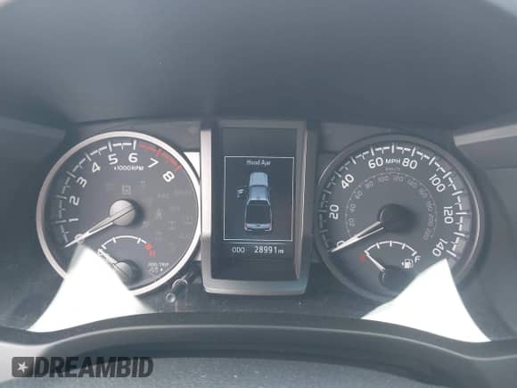 2021 Toyota Tacoma SR5 с VIN 3TYBZ5DN6MT000982, выставлен на аукционе IAAI как лот 42135399 с пробегом 28 991 миль миль и . История ставок и продаж доступна на DreamBid. Изображение 7.