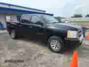 2011 Chevrolet Silverado 1500 LS z VIN 3GCPKREA2BG303472, wystawiony jako Copart lot #64091145 z przebiegiem 150 803 mil mil oraz Czysty tytuł • Clean title. Historia ofert i sprzedaży dostępna na DreamBid. Obrazek 4.