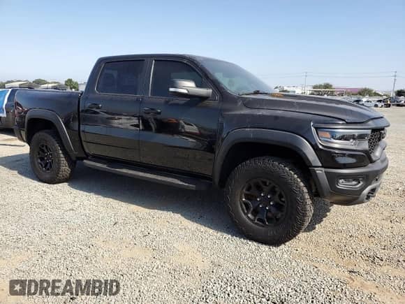 2022 Ram 1500 TRX z VIN 1C6SRFU96NN151419, wystawiony jako Copart lot #70125925 z przebiegiem 76 407 mil mil oraz Szkoda całkowita • Salvage title. Historia ofert i sprzedaży dostępna na DreamBid. Obrazek 4.