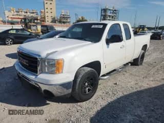 2008 GMC Sierra 1500 z VIN 1GTFK19Y08Z166979, wystawiony jako Copart lot #70270695 z przebiegiem 240 519 mil mil oraz Szkoda całkowita • Salvage title. Historia ofert i sprzedaży dostępna na DreamBid. Obrazek 1.