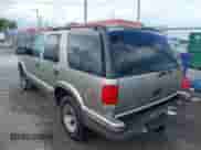 1998 Chevrolet Blazer LS with VIN 1GNCS13WXW2292015, listed as a IAAI auction lot 42792035 with 245,572 mi miles and . Bid and sale history available at DreamBid. Image 3.