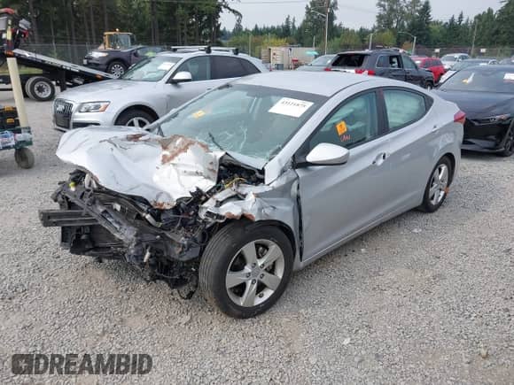 2012 Hyundai Elantra Limited z VIN KMHDH4AE1CU183042, wystawiony jako IAAI lot #43121875 z przebiegiem Nie podano mil oraz . Historia ofert i sprzedaży dostępna na DreamBid. Obrazek 2.