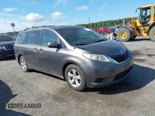 2011 Toyota Sienna LE AAS with VIN 5TDKK3DC8BS055000, listed as a IAAI auction lot 43107518 with 167,768 mi miles and . Bid and sale history available at DreamBid. Image 1.