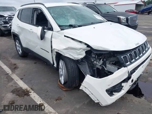 2021 Jeep Compass Altitude with VIN 3C4NJCBB6MT501857, listed as a IAAI auction lot 43039425 with 102,081 mi miles and . Bid and sale history available at DreamBid. Image 6.