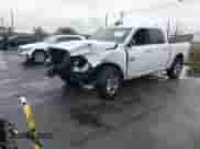 2018 Ram 1500 Big Horn z VIN 1C6RR7LG0JS134793, wystawiony jako IAAI lot #41317649 z przebiegiem 106 237 mil mil oraz . Historia ofert i sprzedaży dostępna na DreamBid. Obrazek 2.