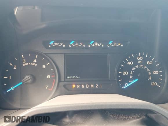 2015 Ford F-150 XL z VIN 1FTEX1CP8FKD93842, wystawiony jako Copart lot #84215295 z przebiegiem 165 180 mil mil oraz Czysty tytuł • Clean title. Historia ofert i sprzedaży dostępna na DreamBid. Obrazek 9.