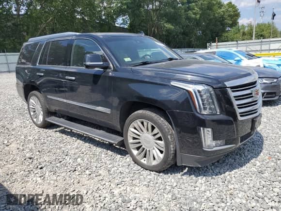 2016 Cadillac Escalade Platinum z VIN 1GYS4DKJ9GR123242, wystawiony jako Copart lot #59787415 z przebiegiem 135 786 mil mil oraz Szkoda całkowita • Salvage title. Historia ofert i sprzedaży dostępna na DreamBid. Obrazek 4.