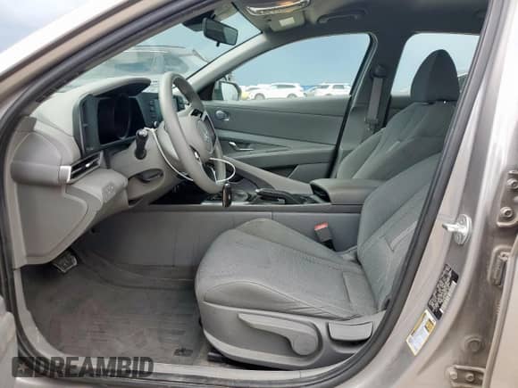2023 Hyundai Elantra SE с VIN KMHLL4AG4PU417689, выставлен на аукционе Copart как лот 64207465 с пробегом 63 739 миль миль и Списание • Salvage title. История ставок и продаж доступна на DreamBid. Изображение 7.