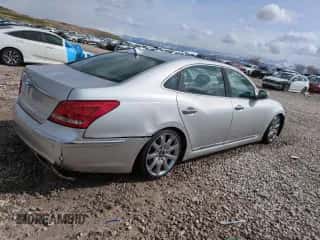 2013 Hyundai Equus Signature с VIN KMHGH4JH5DU058831, выставлен на аукционе Copart как лот 51623045 с пробегом 164 524 миль миль и Списание • Salvage title. История ставок и продаж доступна на DreamBid. Изображение 3.