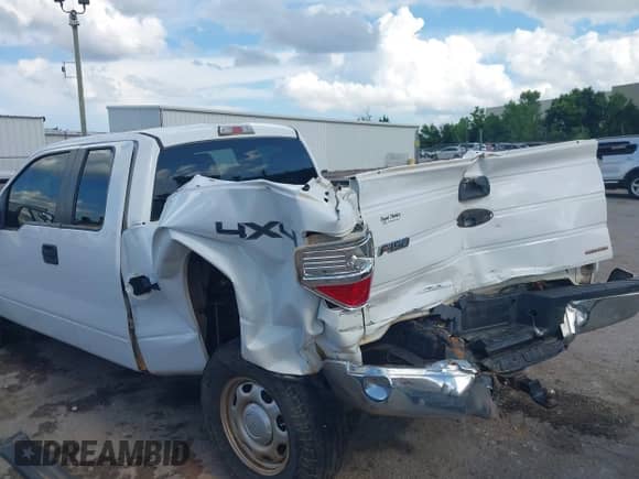 2011 Ford F-150 XL z VIN 1FTFX1EF3BFC14568, wystawiony jako IAAI lot #42601783 z przebiegiem 355 230 mil mil oraz . Historia ofert i sprzedaży dostępna na DreamBid. Obrazek 6.