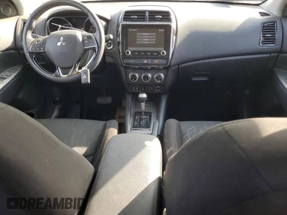 2021 Mitsubishi Outlander SE с VIN JA4APVAU5MU029985, выставлен на аукционе Copart как лот 70472385 с пробегом 81 596 миль миль и Списание • Salvage title. История ставок и продаж доступна на DreamBid. Изображение 8.