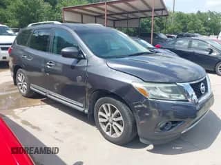 2013 Nissan Pathfinder SV with VIN 5N1AR2MN2DC684349, listed as a IAAI auction lot 42522175 with 194,067 mi miles and . Bid and sale history available at DreamBid. Image 1.