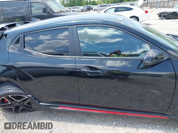 2021 Hyundai Veloster с VIN KMHT36AH3MU009393, выставлен на аукционе IAAI как лот 42656366 с пробегом 27 613 миль миль и . История ставок и продаж доступна на DreamBid. Изображение 14.