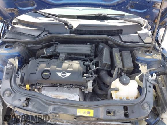 2012 MINI Hardtop with VIN WMWSU3C55CT263283, listed as a IAAI auction lot 42538787 with 55,312 mi miles and . Bid and sale history available at DreamBid. Image 10.